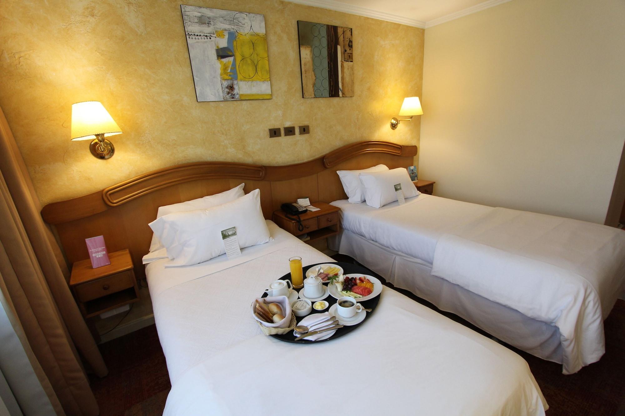 Hotel Torremayor Lyon سانتياغو المظهر الخارجي الصورة