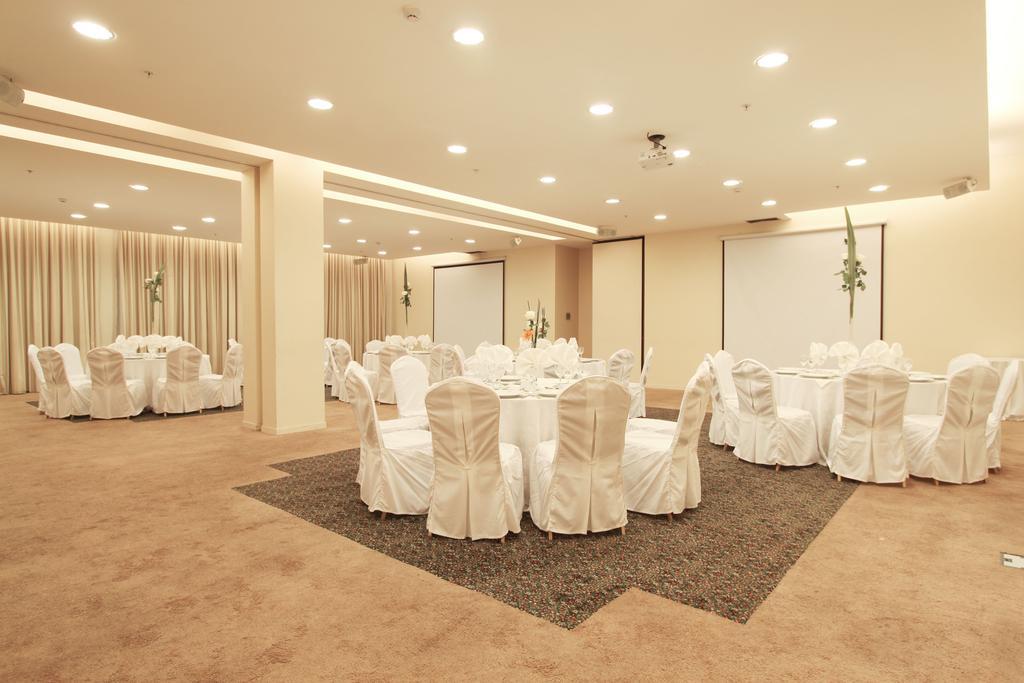Hotel Torremayor Lyon سانتياغو المظهر الخارجي الصورة