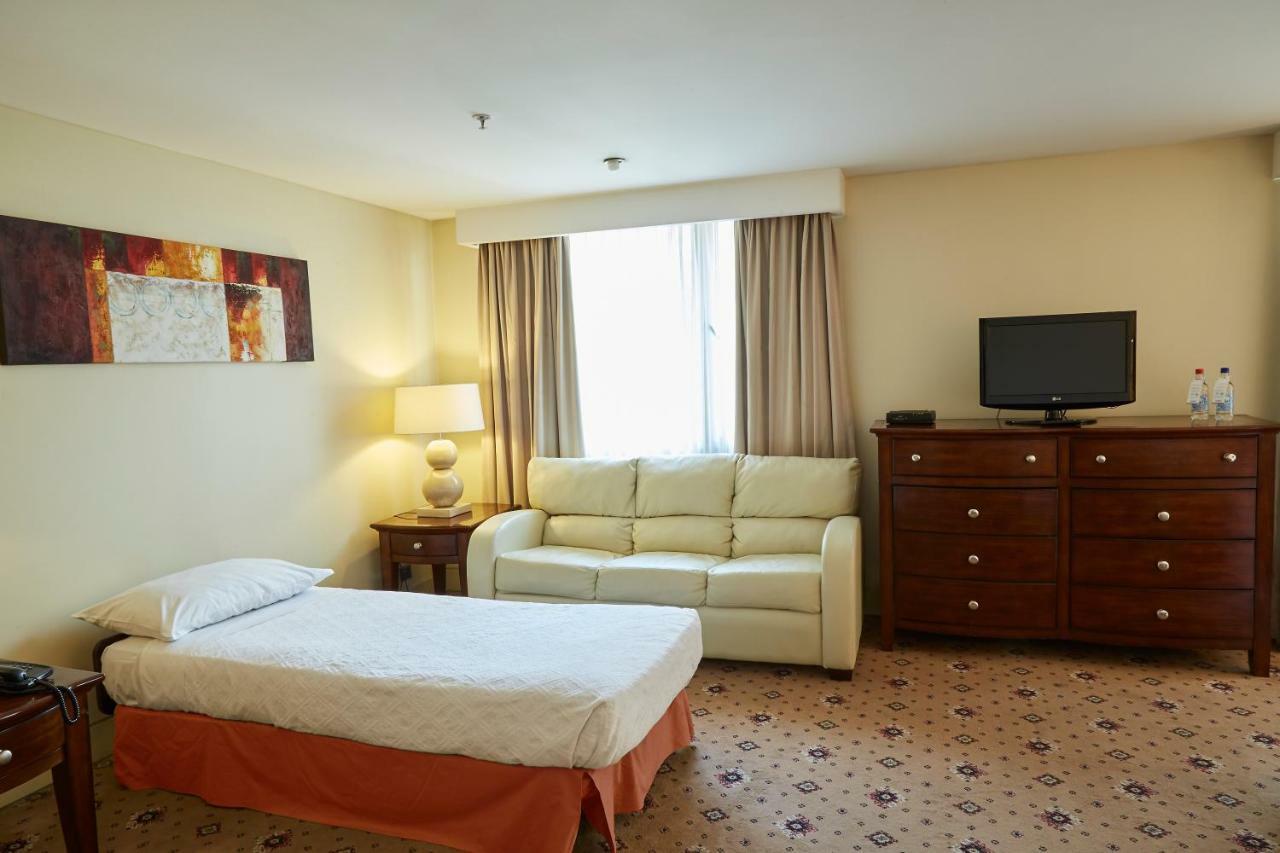 Hotel Torremayor Lyon سانتياغو المظهر الخارجي الصورة